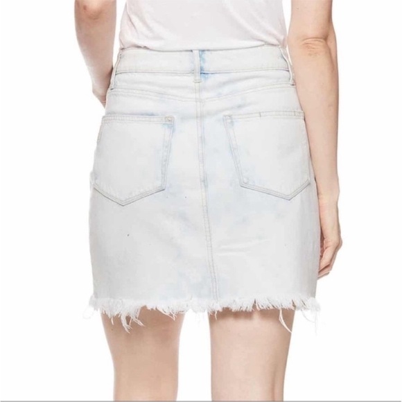 PAIGE Jean Skirt, Distressed Acid Washed Light Wash Denim, Raw Hem, Size 25 - Picture 14 of 15